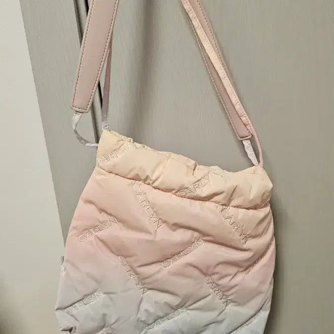 [BUNJANG] Carlyn Twi Mini Cotton Candy Bag / 칼린 트위 미니 코튼 캔디 가방