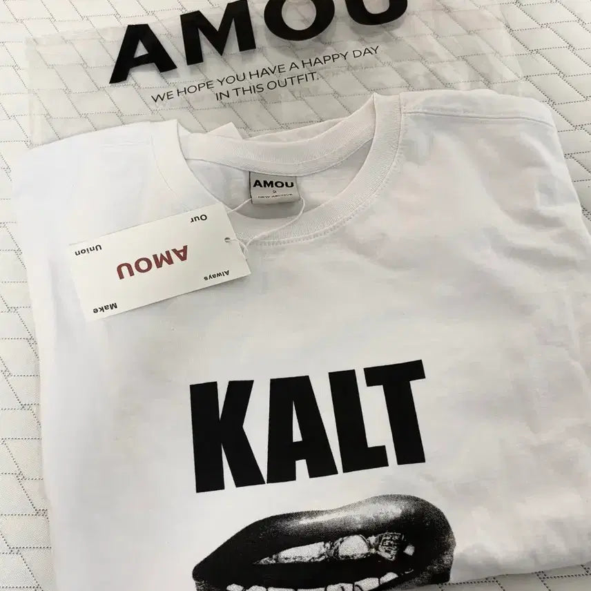 [BUNJANG] AMOU KALT Lips Half T-Shirt White / 새상품 무신사 크림 아모우 AMOU 칼트 립스 하프 티셔츠 반팔티 KALT 화이트