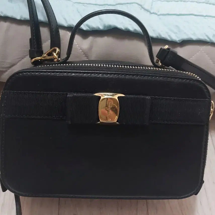 [BUNJANG] Salvatore Ferragamo Crossbody Bag / 페라가모 크로스백 판매합니다