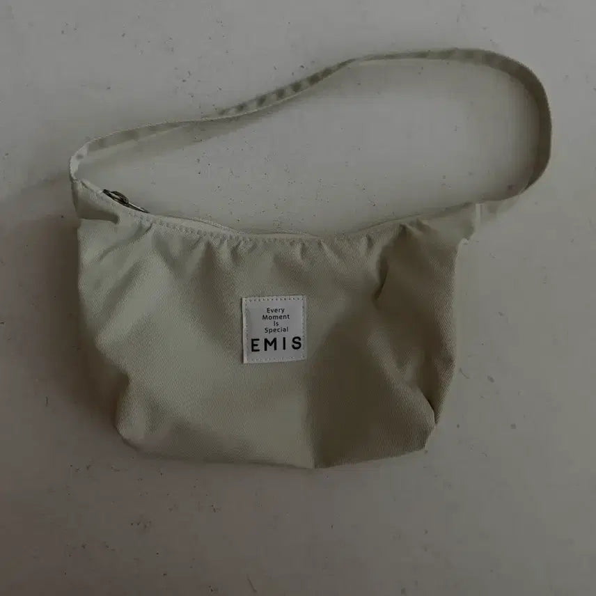 [BUNJANG] emis Hobo Bag / emis 이미스 호보백 (무배)