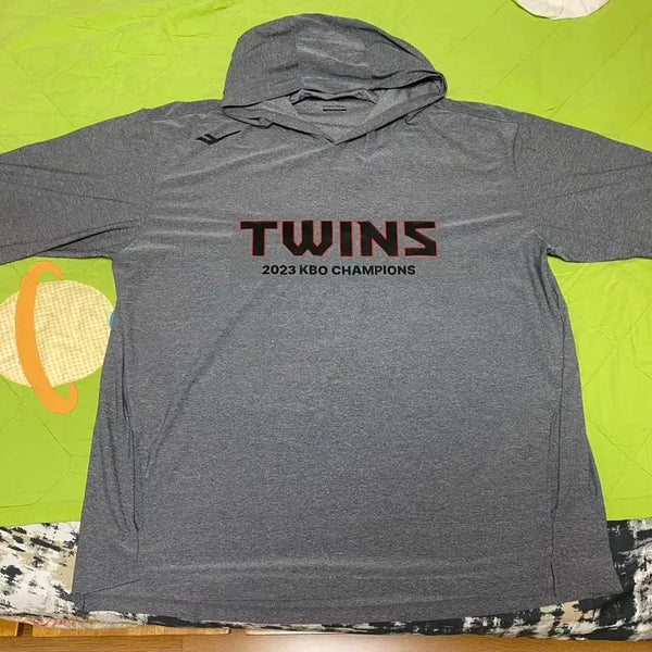[BUNJANG] LG Twins Authentic Player Issued Short Sleeve Hoodie T-Shirt Size 115 / 엘지트윈스 반팔 후드 티셔츠 팝니다.