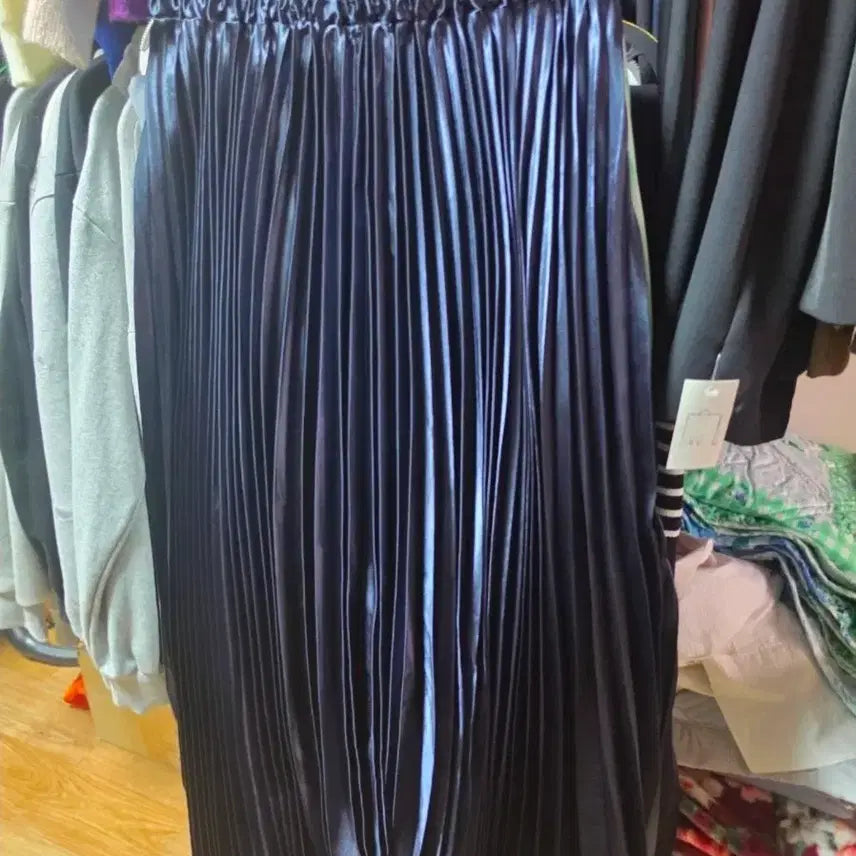 [BUNJANG] Pleated Long Skirt Navy / 플리츠 롱스커트 네이비