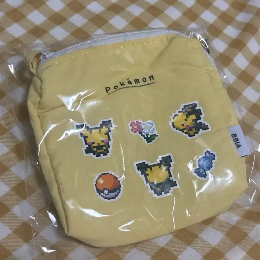 [BUNJANG] BBIA Pikachu Pouch Collaboration / 삐아 피츄 파우치 포켓몬 콜라보