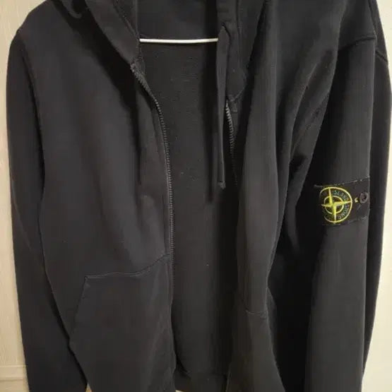 [BUNJANG] Stone Island Hooded Zip-Up Black / 스톤아일랜드 후드 집업 검정