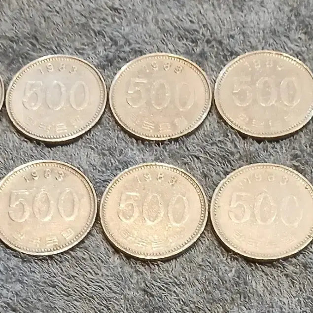 [BUNJANG] 1983 500 Won Coin (Bundle of 10) / 1983년 500원 동전 10개