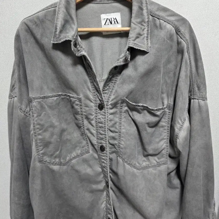 [BUNJANG] Zara Grey T-Shirt / 그레이 셔츠 (Zara 자라)