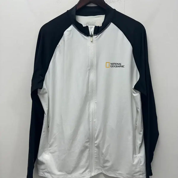 [BUNJANG] National Geographic Zip-Up Jacket White/Black Size 110 / [만원빈티지 최저가]내셔널지오그래픽 집업 자켓 화이트/블랙 110