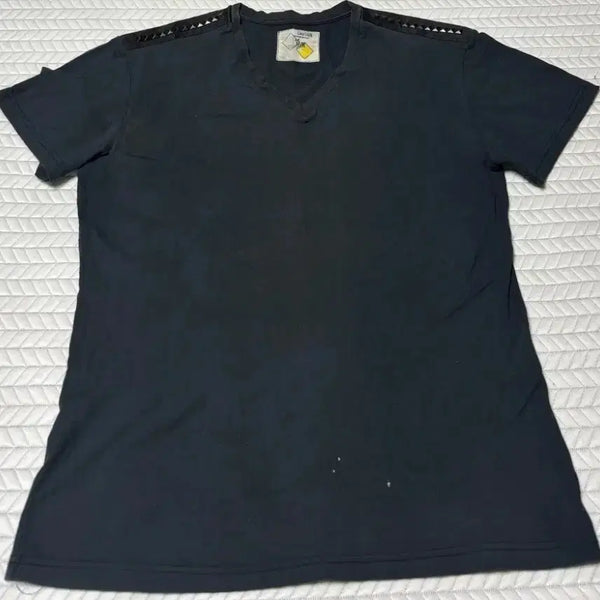 [BUNJANG] Black V-Neck T-Shirt / 검정색 V넥 티셔츠