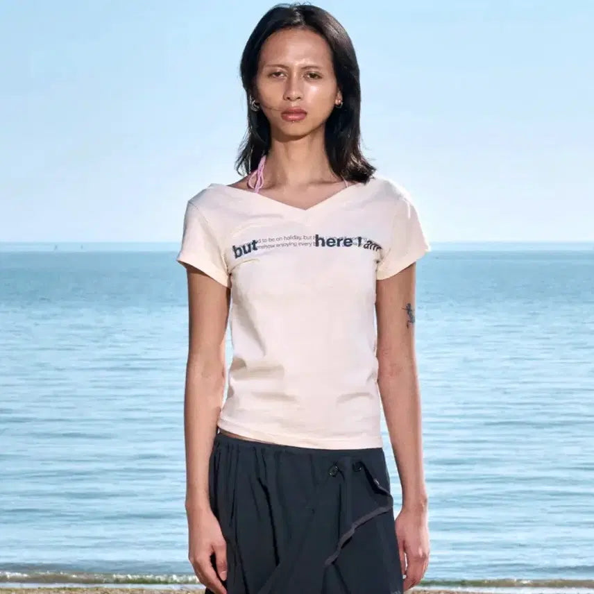 [BUNJANG] Odly Workshop Deep V-Neck T-Shirt / 오들리워크샵 딥 브이넥 티셔츠