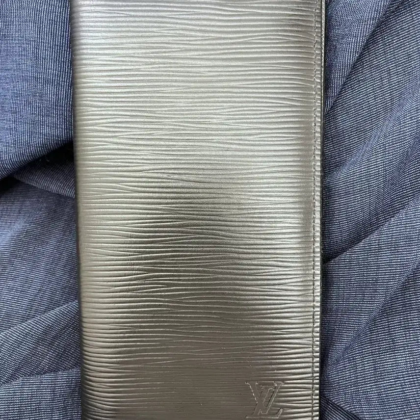 [BUNJANG] Louis Vuitton Brazza Wallet Epi Leather Black / 루이비통 브라짜 윌릿 에피 남성장지갑 블랙