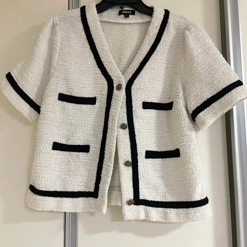 [BUNJANG] White Tweed Short Sleeve Jacket Cardigan with Navy Trim and Gold Buttons / 트위드 반팔 자켓 가디건