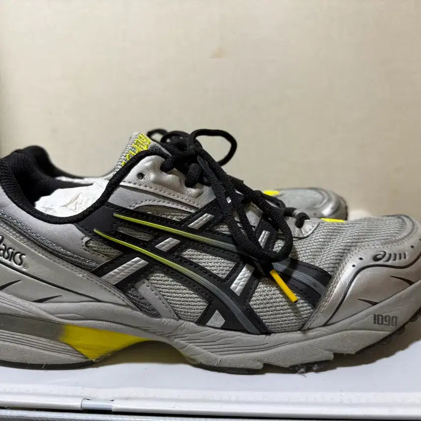 [BUNJANG] Asics Gel 1090 Mid Grey Black Sneakers / 아식스 젤 1090 미드 그레이 블랙
