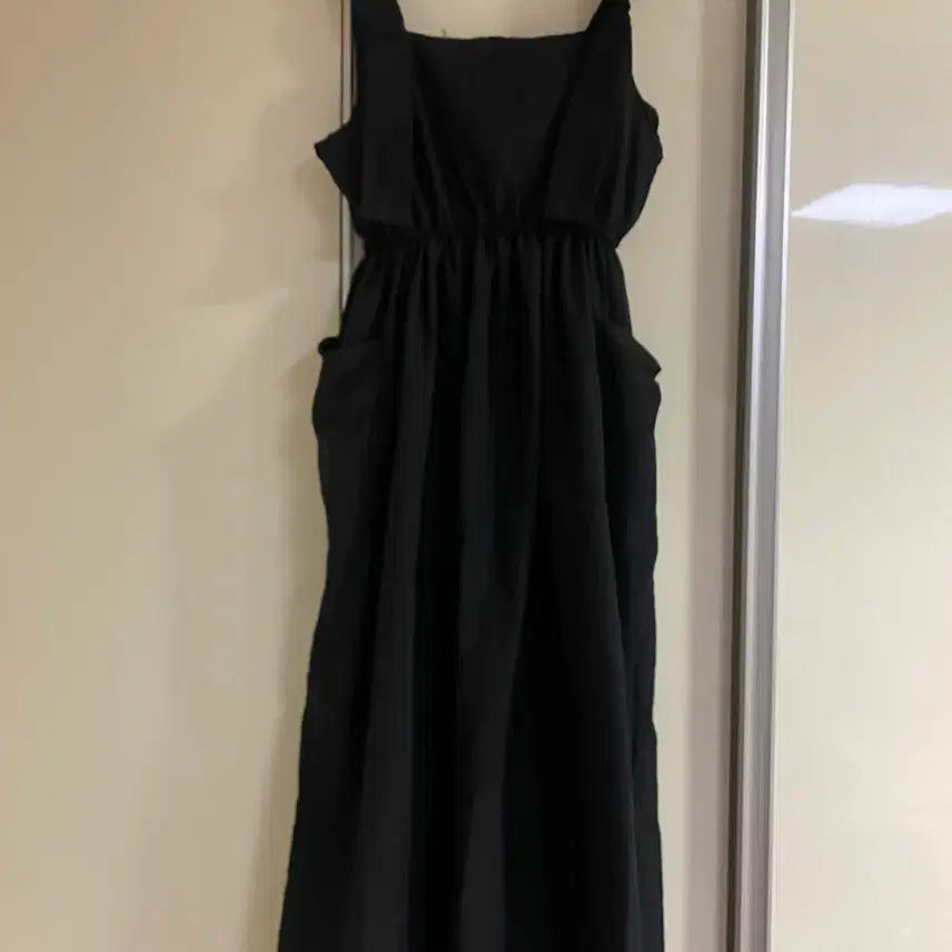 [BUNJANG] Black Sleeveless Linen Blend Midi Dress / 블랙 민소매 바스락 원피스