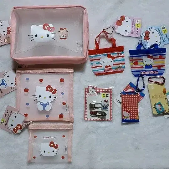 [BUNJANG] Sanrio Hello Kitty Pouch and Mini Bag Set with Keychain / 헬로키티 파우치 세트