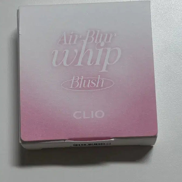 [BUNJANG] Clio Air Blur Whipped Blush No. 10 Strawberry Topping (Sealed) / (미개봉) 클리오 에어 블러 휩 블러쉬 10 딸기 듬뿍 토핑