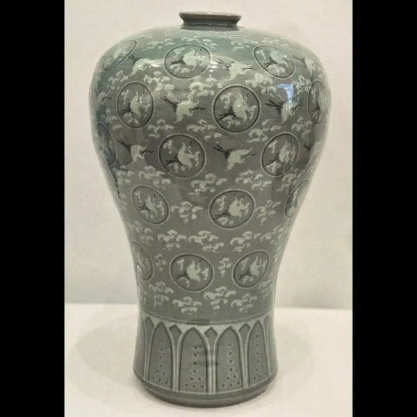 [BUNJANG] Goryeo Celadon Inlaid Crane and Cloud Motif Vase (Large) / 고려비색 청자 상감 운학문 매병[대작입니다