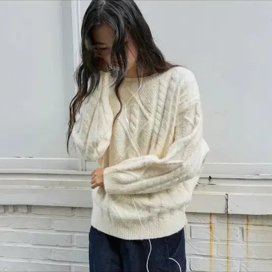 [BUNJANG] Michiko London Cable Wool Knit Cream / 미치코런던 케이블 울 니트