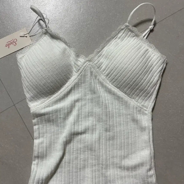[BUNJANG] Ablley Built-in Bra Lace Camisole (White, Free Size) / 새상품 에이블리 캡내장 레이스 끈 나시 (화이트, FREE)