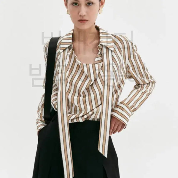 [BUNJANG] ORR 23ss Tie-Hole Stripe Blouse Camel Beige / 오르 ORR 23ss 타이 훌 블라우스 카멜베이지 스트라이프 셔츠 오피스룩 하객룩