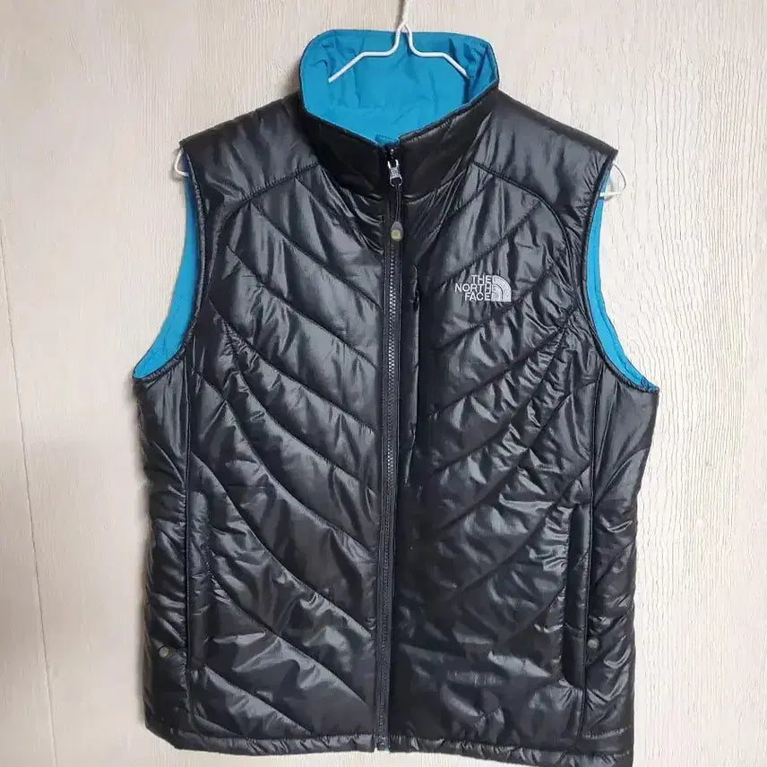 [BUNJANG] The North Face Women's Reversible Lightweight Padded Vest Black/Blue (Size 90) / 노스페이스 패딩 조끼 경량 양면 블랙 블루 여성 90
