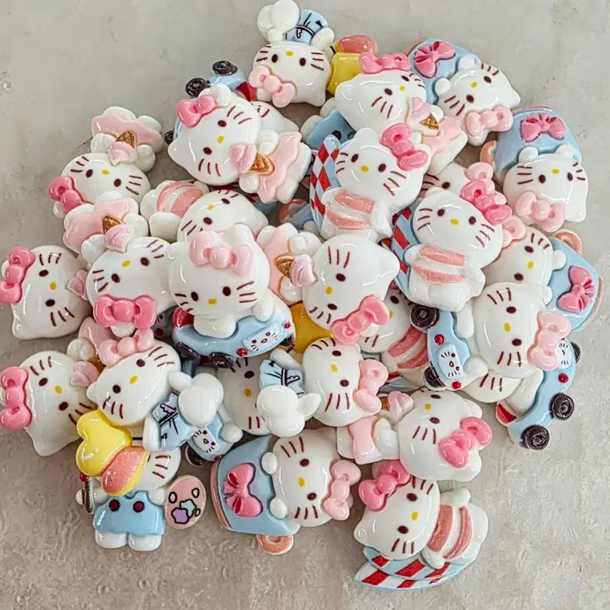 [BUNJANG] Kiki's Outing Charms Set (30 pcs) / 파츠 나들이키티 6종 30개 일괄