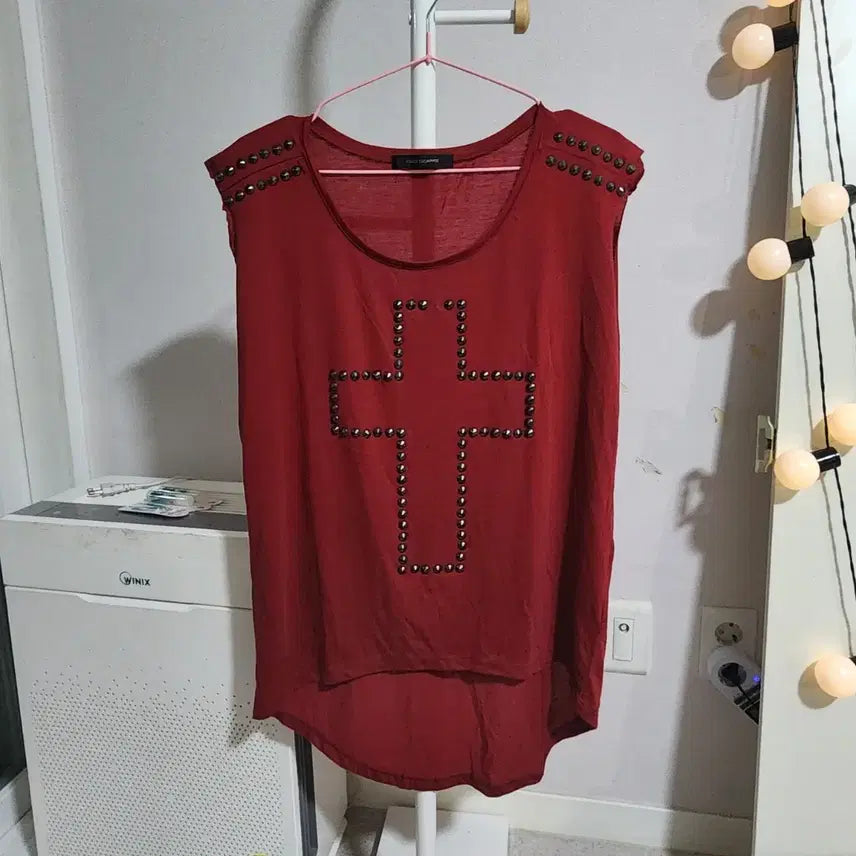 [BUNJANG] Punk Rock Chic Studded Cross Sleeveless Top / 펑크 락시크 스터드 십자가 민소매 탑
