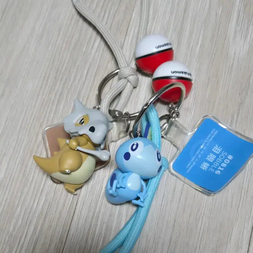 [BUNJANG] Pokemon Monster Ball Keyring - Kantou & Kangkure / 포켓몬 피규어 키링 몬스터볼 탕구리 울머기