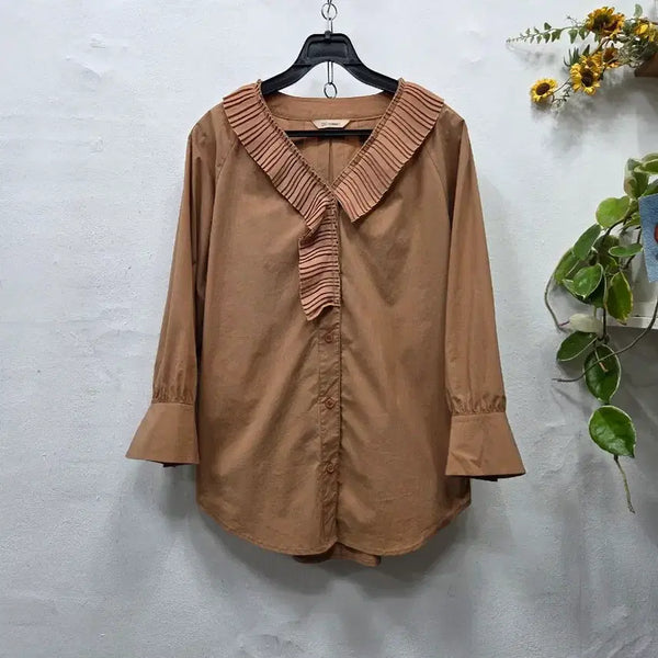 [BUNJANG] CC Collect Brown Pleated Collar Blouse 55-66 / CC collect 브라운 플리츠 카라 블라우스 55-66