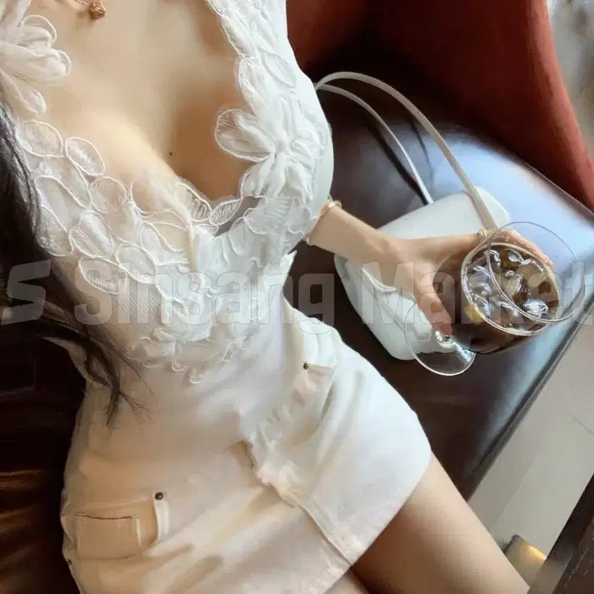 [BUNJANG] Langelie Lace Floral Knit Slim Camisole / [빠른발송] 란젤리 나시 레이스 꽃 니트나시 슬림