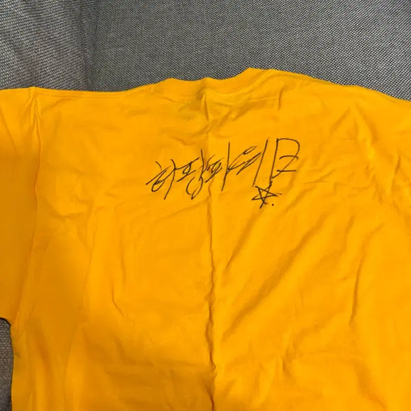 [BUNJANG] HeoPop Autographed Yellow T-Shirt / 허팝파워 허팝 친필 싸인 티셔츠