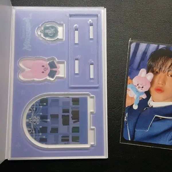 [BUNJANG] Stray Kids SKZOO Changbin 'Dwaekki' Secret Acrylic Stand / SKZOO 시크릿 아크릴 스탠드 창빈 돼끼
