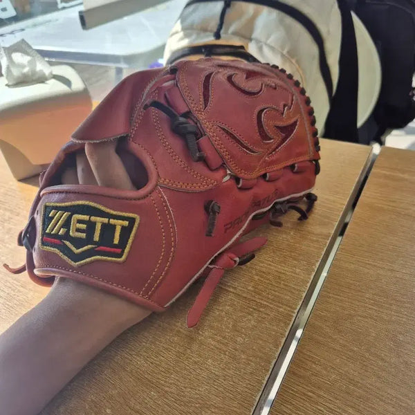 [BUNJANG] Zett Pro Status Pitcher's Glove Red / 제트 프로스테이터스 투수글러브