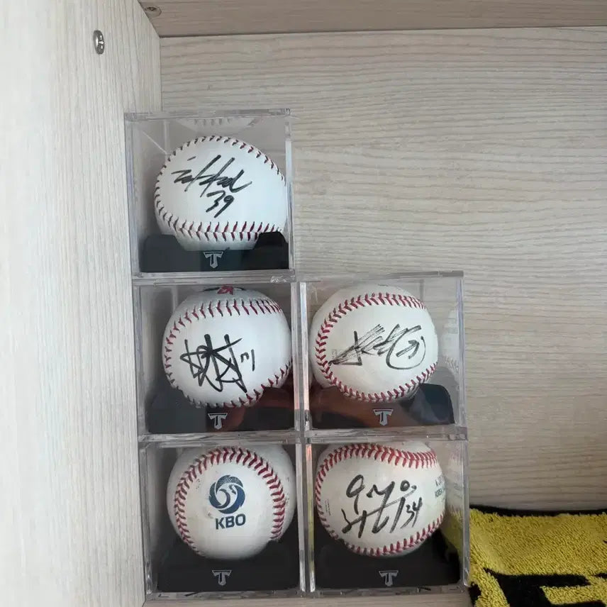 [BUNJANG] Kia Tigers Signed Baseball Set (6) / 기아 야구공