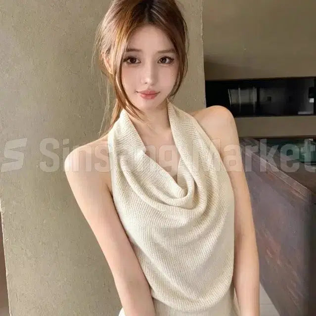 [BUNJANG] Ema Drape Halter Neck Slim Fit Sleeveless Top / [빠른발송] 에마 드레이프 탑 나시 홀터 슬림