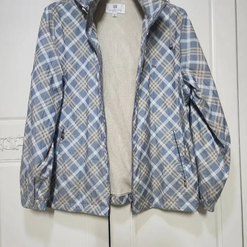 [BUNJANG] LEE DONG SOO Golf Hooded Windbreaker (Detachable Hood) Size 100 / LEE DONG SOO 골프  후드 바람막이 100(모자탈부착)