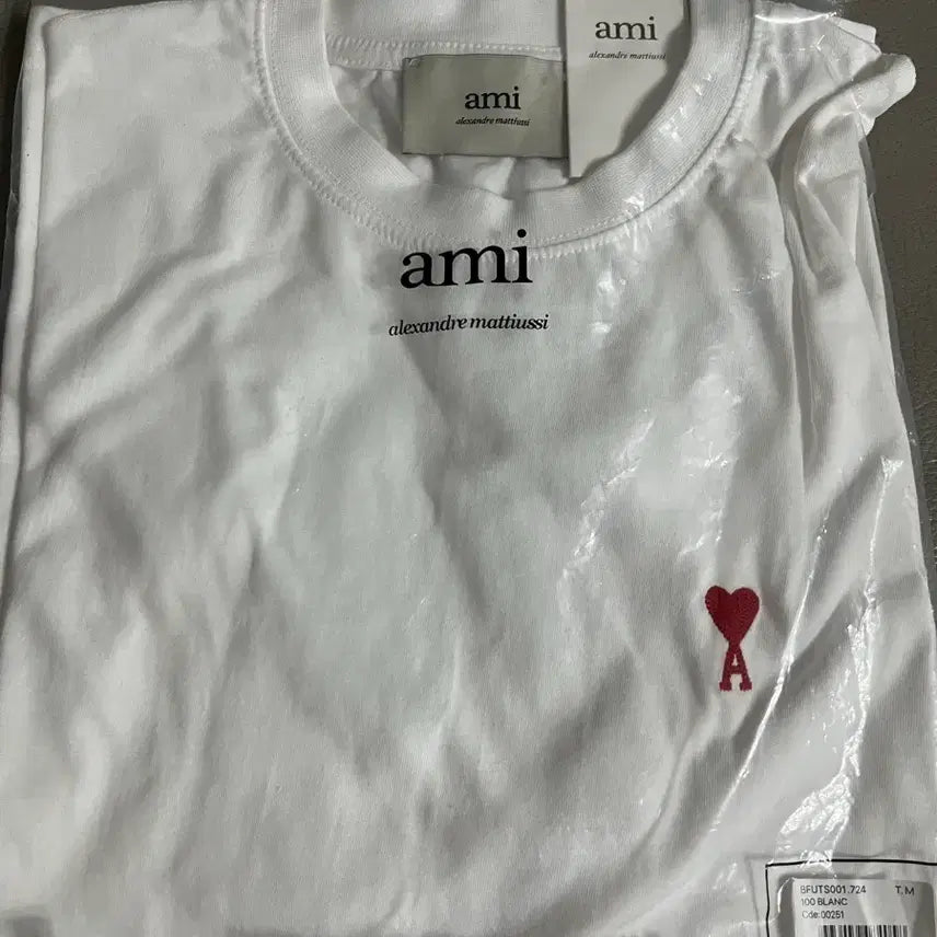 [BUNJANG] AMI Heart Logo Short Sleeve T-Shirt White / 아미 하트 로고 반팔 티셔츠 화이트