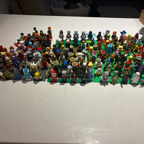[BUNJANG] LEGO Hidden Side and Seasonal Minifigures Bundle / 레고 히든사이드 및 시즌 미니피규어