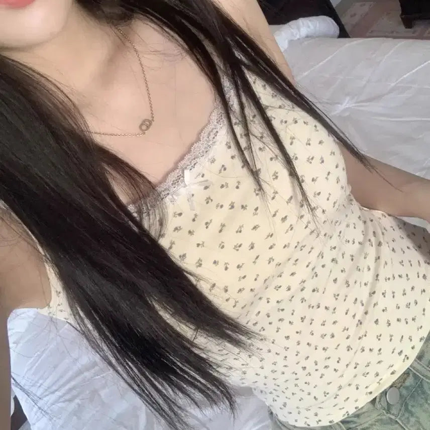 [BUNJANG] Flower Print Sleeveless Top / 플라워 나시