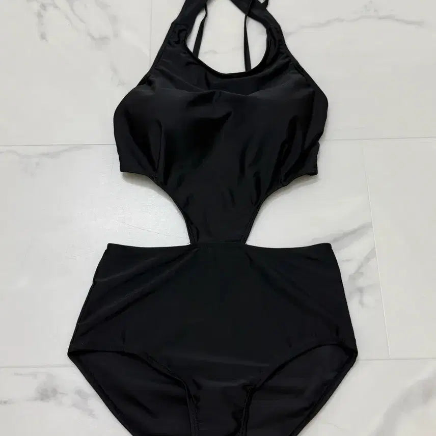 [BUNJANG] Modern Black Monokini Swimsuit / 모던한 블랙 모노키니 수영복