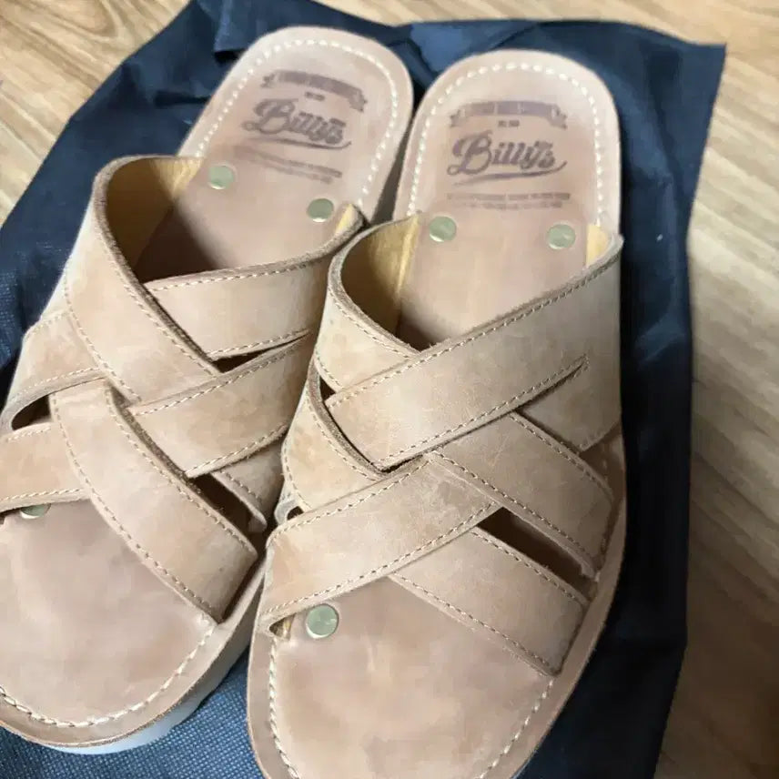[BUNJANG] Billie & Co Handmade Leather Cross Strap Sandals - Brown / 빌리스앤코 수제 샌들 브라운