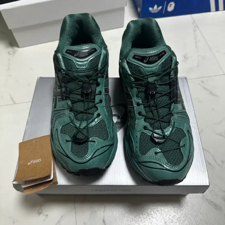 [BUNJANG] ASICS x UNFEATED GEL-KAYANO 14 Uranos Green Sneakers / 아식스 언어펙티드 젤카야노14 우라노스 그린