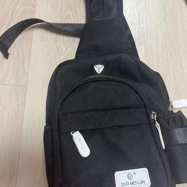 [BUNJANG] Black Crossbody Phone Bag / 블랙 크로스백 핸드폰가방