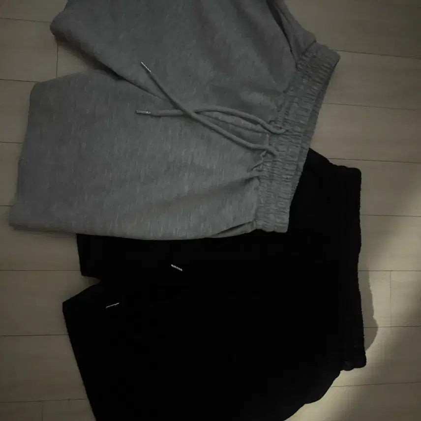 [BUNJANG] Gray and Black Shorts Bundle / 반바지 팝니다