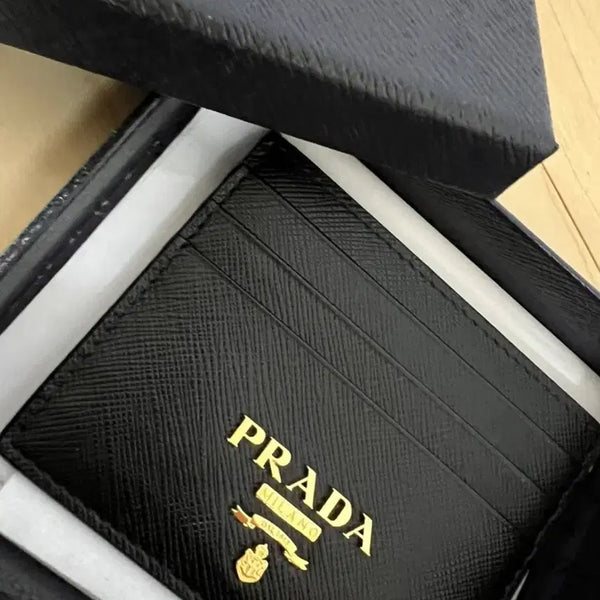 [BUNJANG] Prada Card Slot Holder Wallet / [새제품] 프라다 카드 슬롯 홀더 지갑