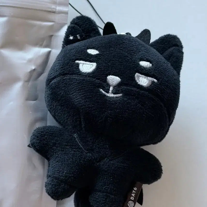 [BUNJANG] DAY6 Young K Secret Plush Keychain Devil Demel K / 데이식스 영케이 시크릿 미니 플러시키링 악마 데멀 케