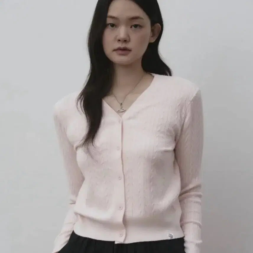 [BUNJANG] The Green Lab V-Neck Cable Knit Cardigan - Light Pink / 더그린랩 브이넥 케이블 니트 가디건 라이트핑크