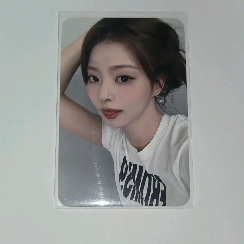 [BUNJANG] fromis_9 Lee Nagyung Dear My Muse Hair Tie Photocard / 프로미스나인 이나경 디어마이뮤즈 머묶 포카