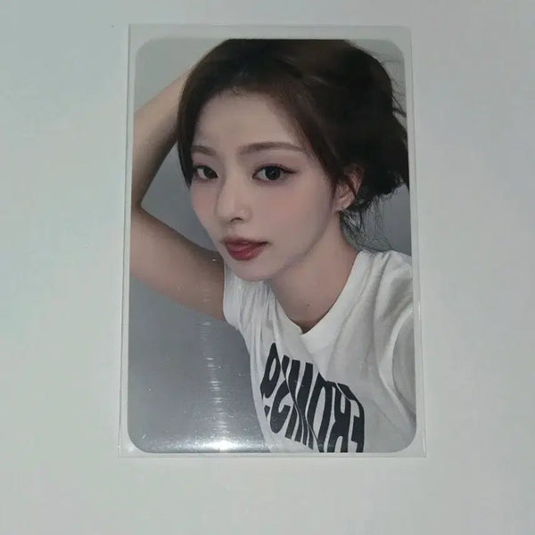 [BUNJANG] fromis_9 Lee Nagyung Dear My Muse Hair Tie Photocard / 프로미스나인 이나경 디어마이뮤즈 머묶 포카