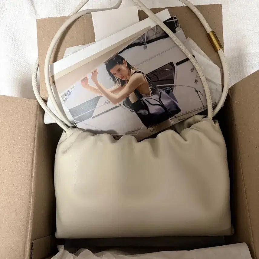 [BUNJANG] Aimé Aimé Studio Shoulder Bag / 에임에이지스튜디오 숄더백