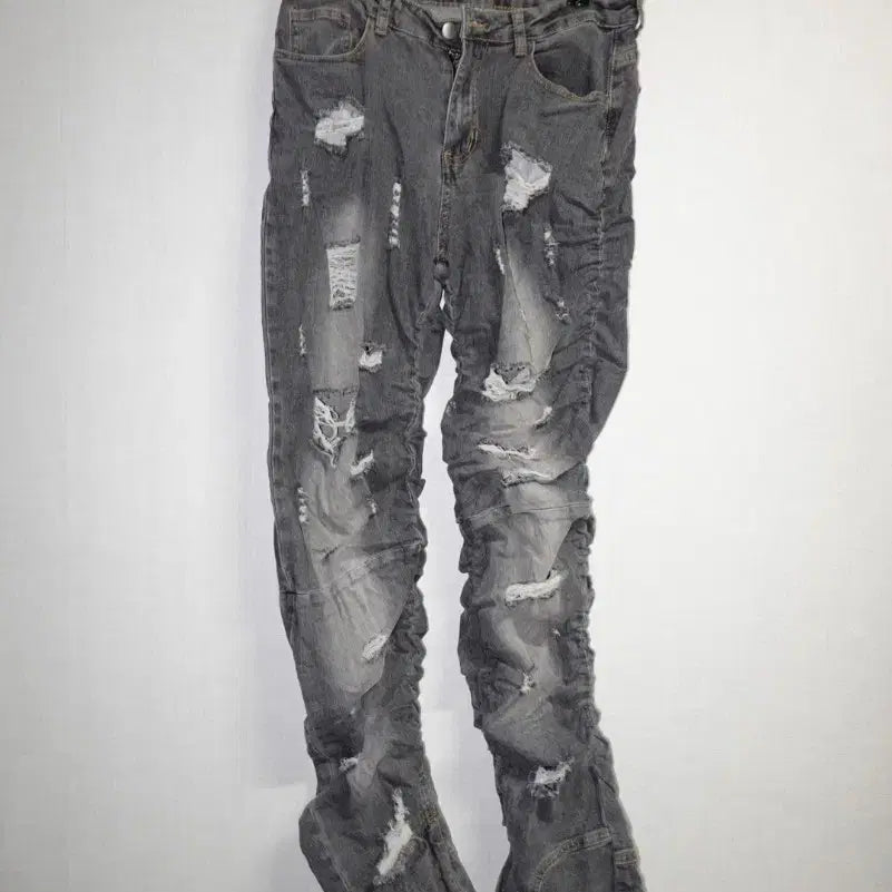 [BUNJANG] Stacked Distressed Denim Jeans / Stacked Distressed Denim